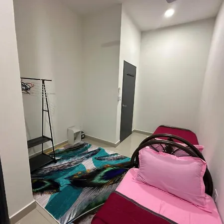 D'Sally Homestay Klia Sepang Exterior photo