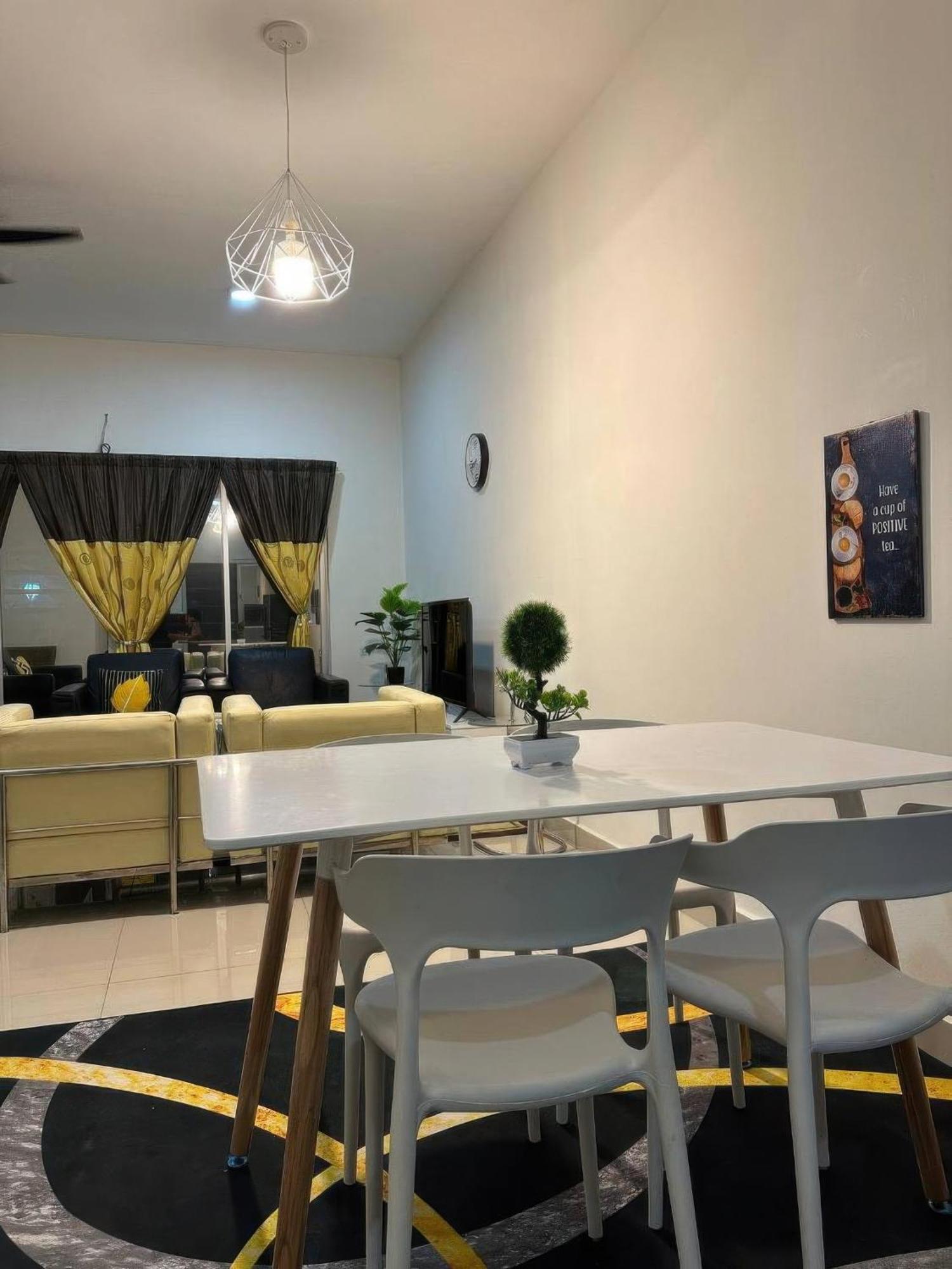 D'sally Klia Holiday home Sepang